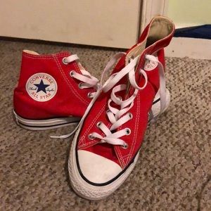 RED❤️Converse